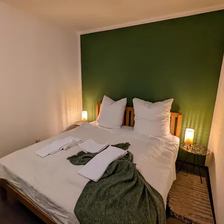 Apartment Heju - Luxury Aussicht - Kingsize Bed - Kitchen - Bathtub Lübeck